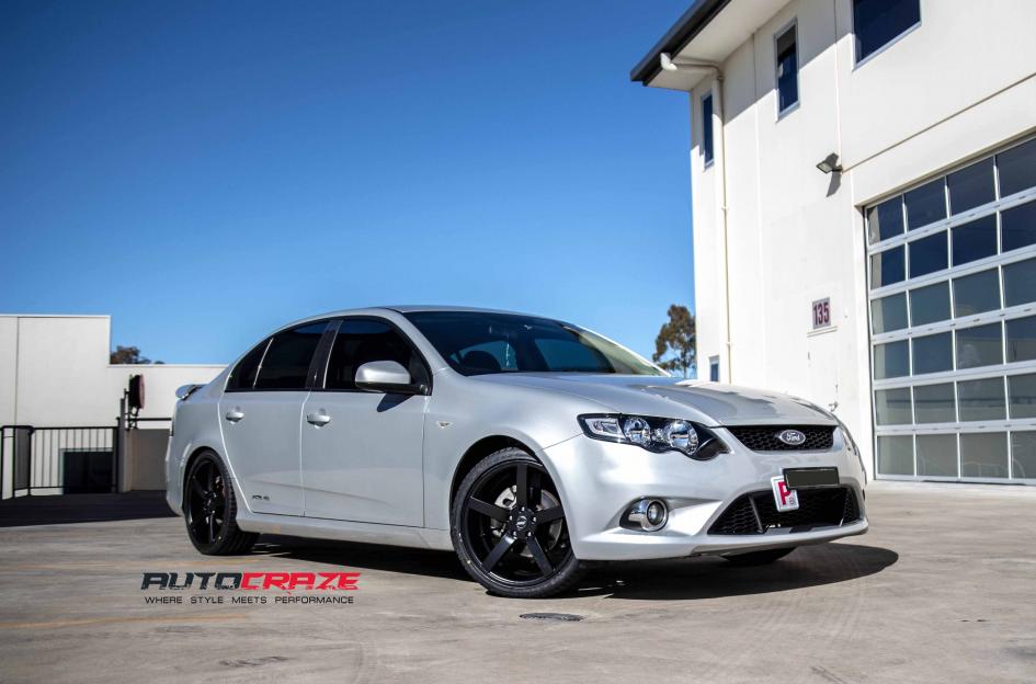 FORD-FALCON-STELLA2-MATTE-BLACK